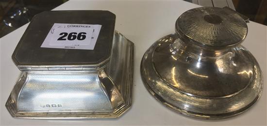 2 x engine turned silver inkwells(-)